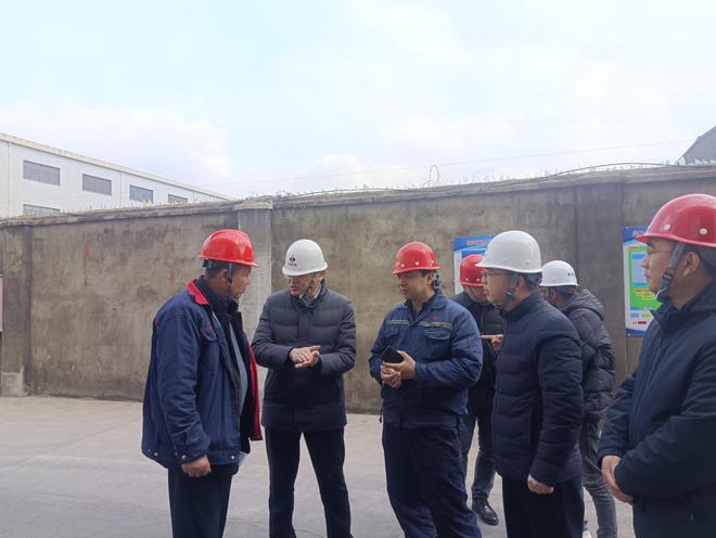 南通市应急管理局领导来海检查铝加工(深井铸造)企业(图2)